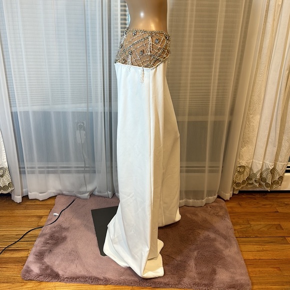 RUNWAY Fall/Winter ‘22 Pat Bo Hand Beaded Wide Leg Pants - Picture 12 of 15